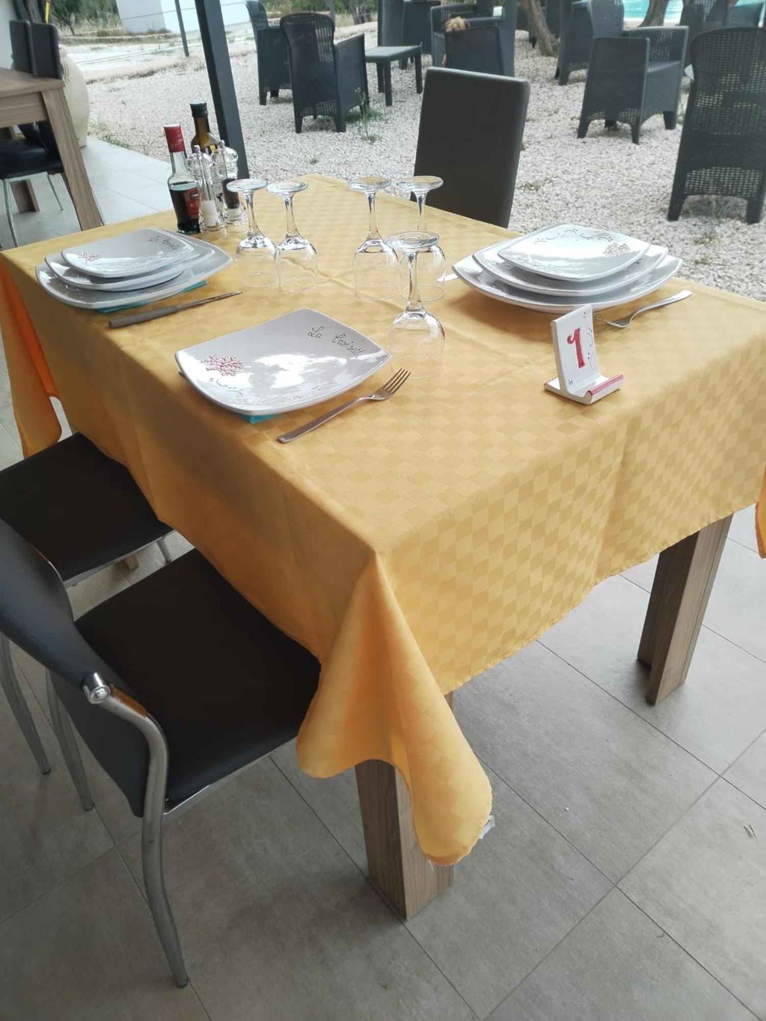 דורגלי Farmhouse La Croisette - Agriturismo מראה חיצוני תמונה