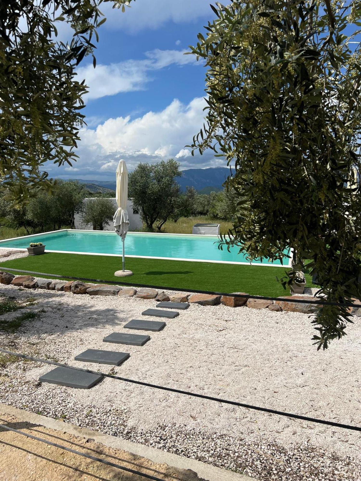 דורגלי Farmhouse La Croisette - Agriturismo מראה חיצוני תמונה
